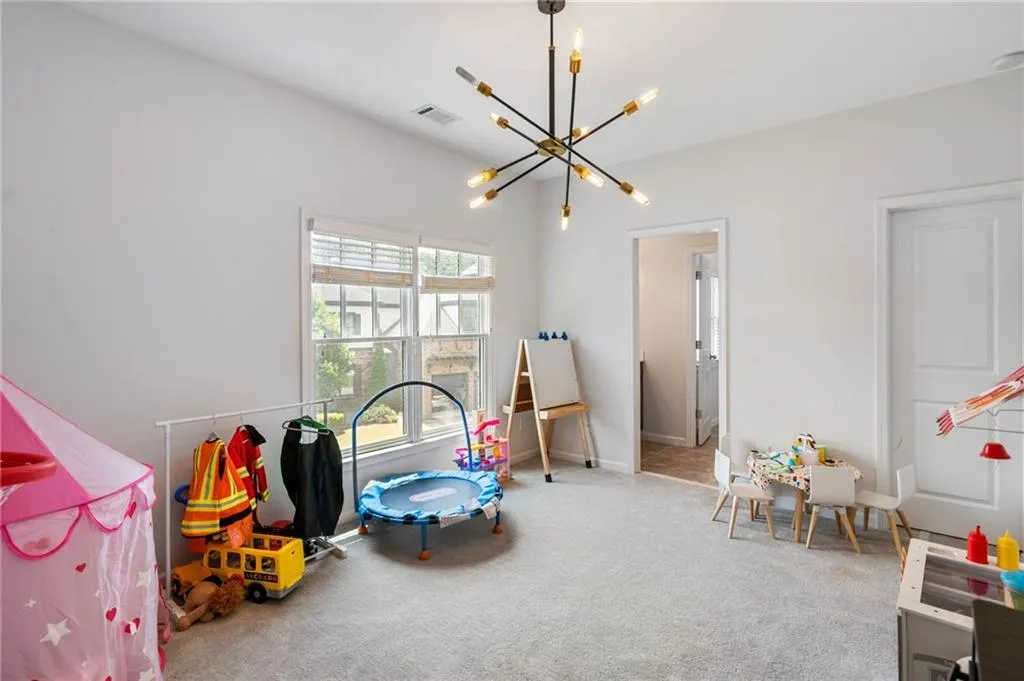 474 Glenmanor Court, Atlanta, Georgia 30328, 4 Bedrooms Bedrooms, ,3 BathroomsBathrooms,Residential,Sold,474 Glenmanor Court,7265572