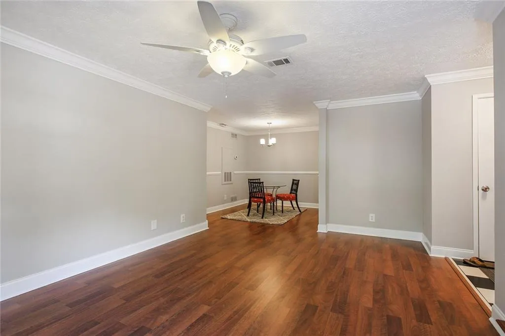 6800 Glenridge Drive Unit 6804-g, Sandy Springs, Georgia 30328, 2 Bedrooms Bedrooms, ,1 BathroomBathrooms,Residential,Sold,6800 Glenridge Drive Unit 6804-g,6761483