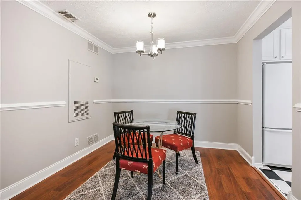 6800 Glenridge Drive Unit 6804-g, Sandy Springs, Georgia 30328, 2 Bedrooms Bedrooms, ,1 BathroomBathrooms,Residential,Sold,6800 Glenridge Drive Unit 6804-g,6761483