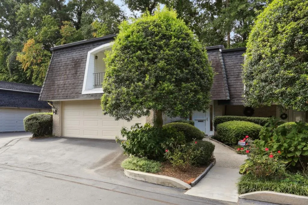 5220 Chemin De Vie Nw, Atlanta, Georgia 30342, 3 Bedrooms Bedrooms, ,2 BathroomsBathrooms,Residential,Sold,5220 Chemin De Vie Nw,7110717 5220 Chemin De Vie Nw, Atlanta, Georgia 30342, 3 Bedrooms Bedrooms, ,2 BathroomsBathrooms,Residential,Sold,5220 Chemin De Vie Nw,7110717