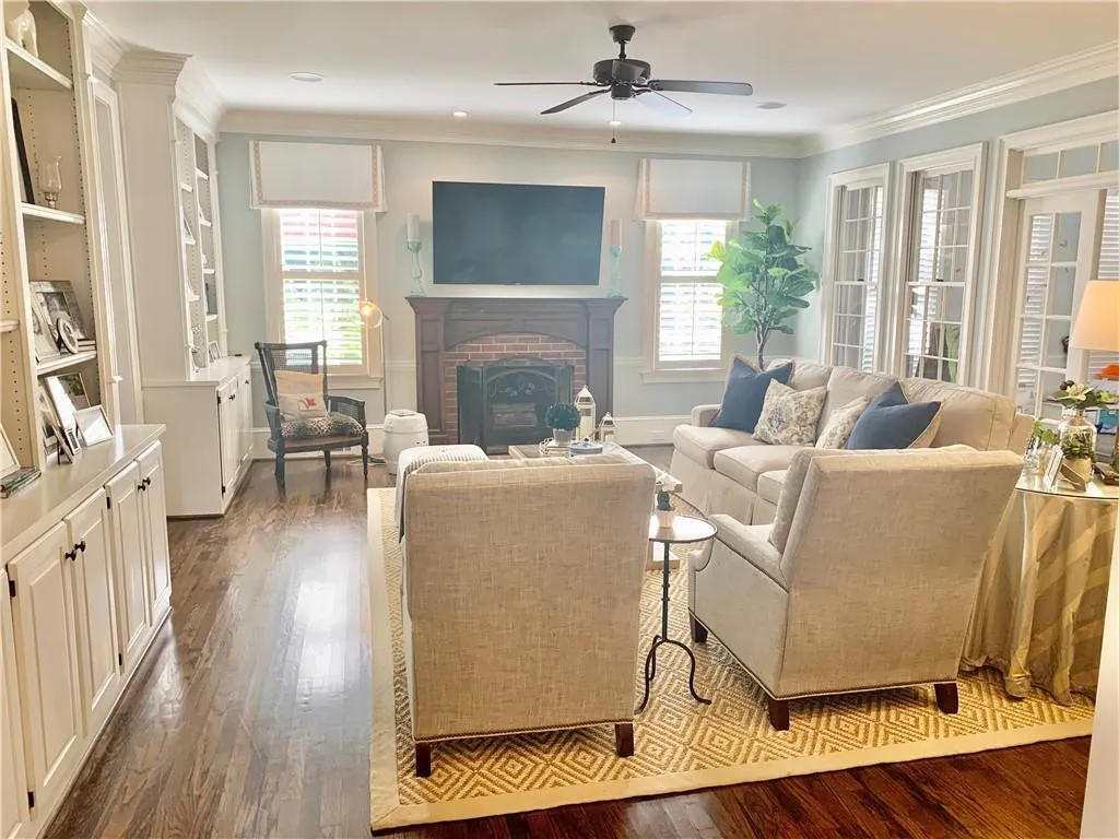 210 Grapevine Run, Sandy Springs, Georgia 30350, 5 Bedrooms Bedrooms, ,5 BathroomsBathrooms,Residential,Sold,210 Grapevine Run,6809305