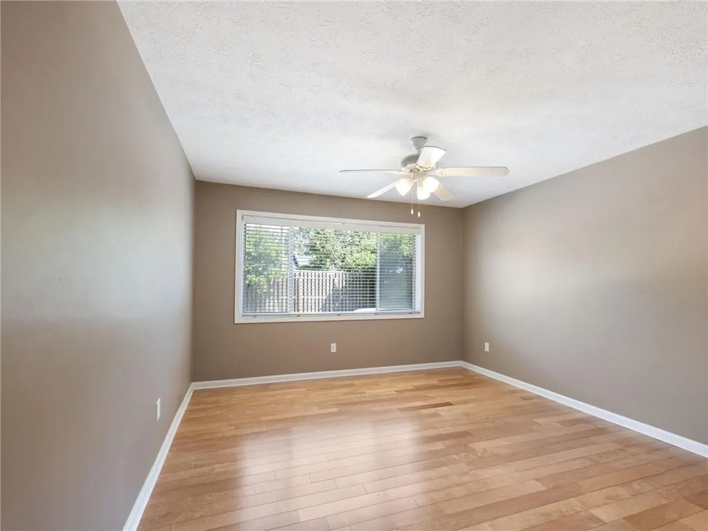 115 Biscayne Drive Nw Unit C3, Atlanta, Georgia 30309, 3 Bedrooms Bedrooms, ,2 BathroomsBathrooms,Residential,For Sale,115 Biscayne Drive Nw Unit C3,7647621