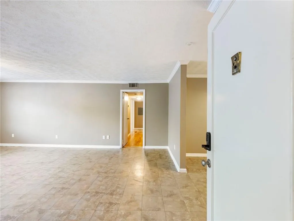 115 Biscayne Drive Nw Unit C3, Atlanta, Georgia 30309, 3 Bedrooms Bedrooms, ,2 BathroomsBathrooms,Residential,For Sale,115 Biscayne Drive Nw Unit C3,7647621