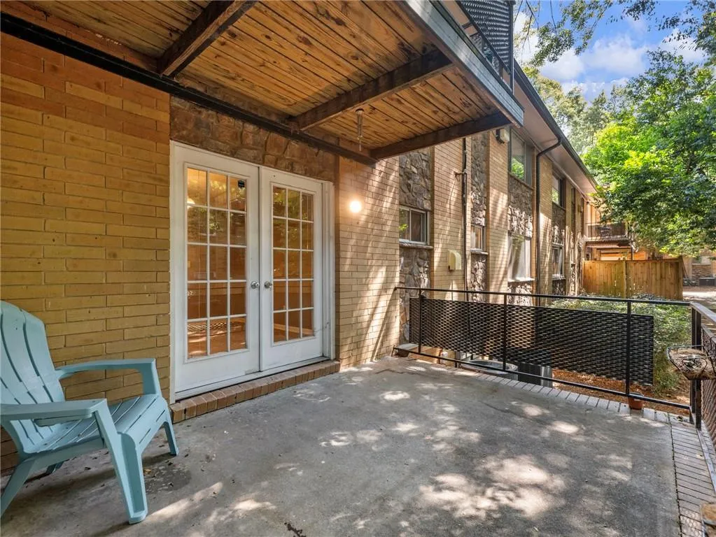 115 Biscayne Drive Nw Unit C3, Atlanta, Georgia 30309, 3 Bedrooms Bedrooms, ,2 BathroomsBathrooms,Residential,For Sale,115 Biscayne Drive Nw Unit C3,7647621