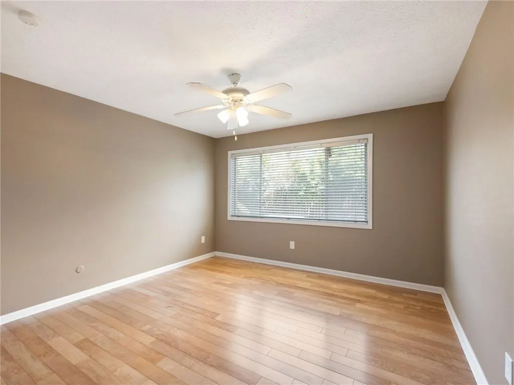 115 Biscayne Drive Nw Unit C3, Atlanta, Georgia 30309, 3 Bedrooms Bedrooms, ,2 BathroomsBathrooms,Residential,For Sale,115 Biscayne Drive Nw Unit C3,7647621