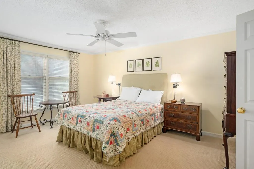 605 Bainbridge Drive, Sandy Springs, Georgia 30327, 2 Bedrooms Bedrooms, ,2 BathroomsBathrooms,Residential,Sold,605 Bainbridge Drive,7351447