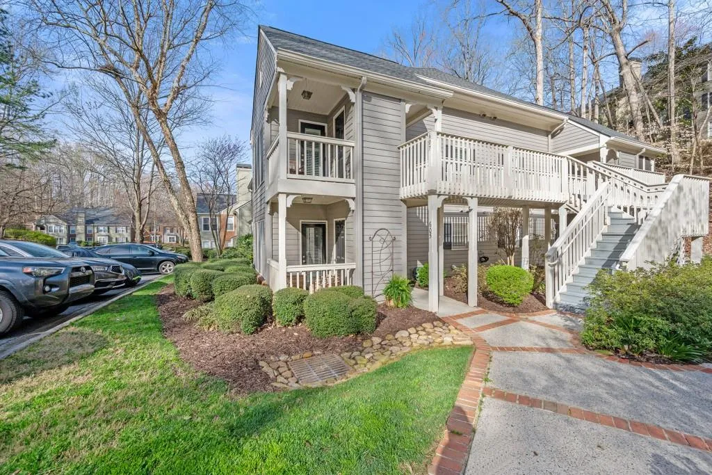 605 Bainbridge Drive, Sandy Springs, Georgia 30327, 2 Bedrooms Bedrooms, ,2 BathroomsBathrooms,Residential,Sold,605 Bainbridge Drive,7351447
