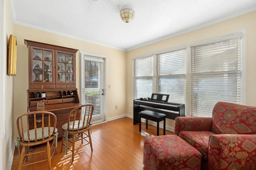 605 Bainbridge Drive, Sandy Springs, Georgia 30327, 2 Bedrooms Bedrooms, ,2 BathroomsBathrooms,Residential,Sold,605 Bainbridge Drive,7351447