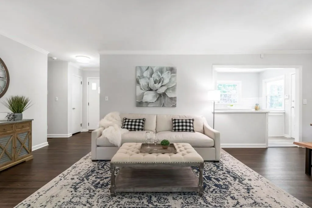216 Brook Drive, Sandy Springs, Georgia 30328, 3 Bedrooms Bedrooms, ,3 BathroomsBathrooms,Residential,Sold,216 Brook Drive,6711469