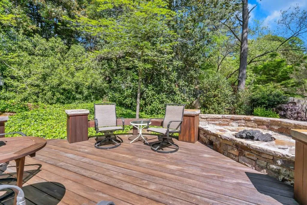 216 Brook Drive, Sandy Springs, Georgia 30328, 3 Bedrooms Bedrooms, ,3 BathroomsBathrooms,Residential,Sold,216 Brook Drive,6711469