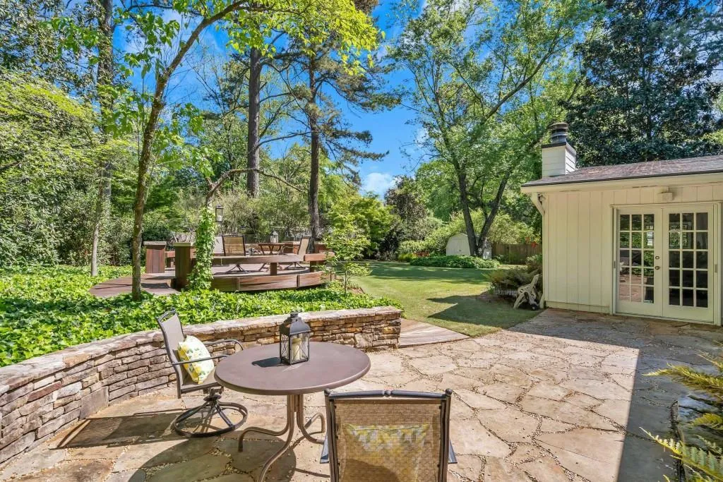 216 Brook Drive, Sandy Springs, Georgia 30328, 3 Bedrooms Bedrooms, ,3 BathroomsBathrooms,Residential,Sold,216 Brook Drive,6711469