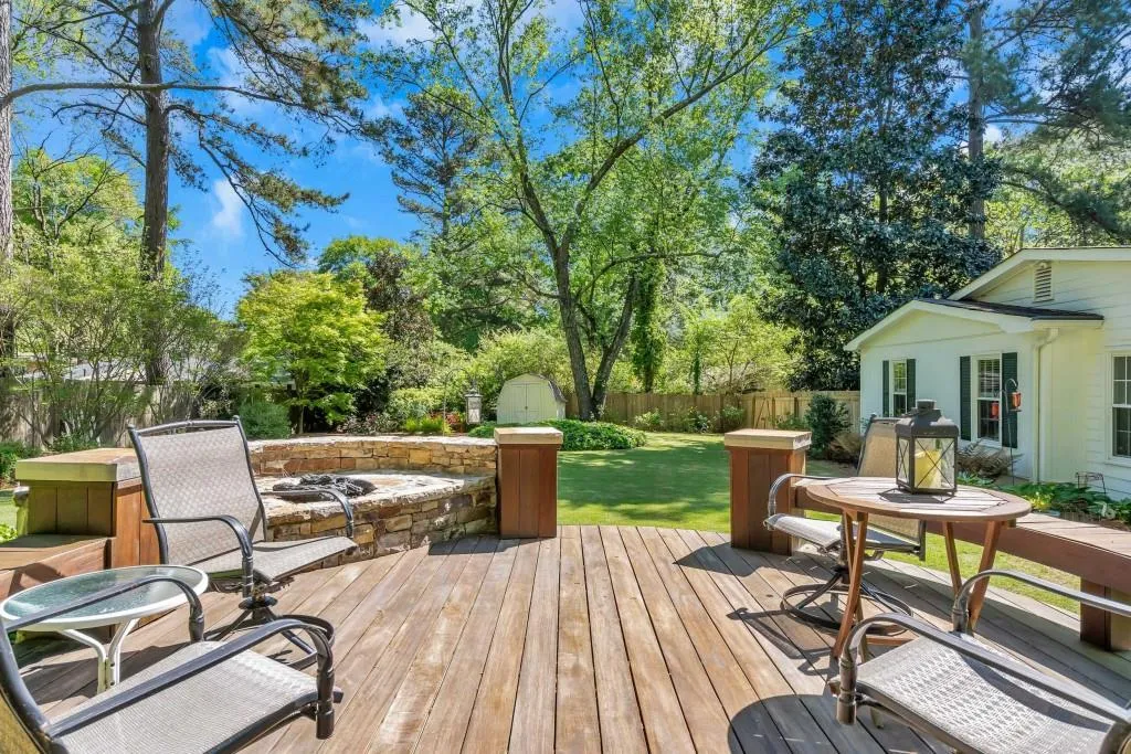 216 Brook Drive, Sandy Springs, Georgia 30328, 3 Bedrooms Bedrooms, ,3 BathroomsBathrooms,Residential,Sold,216 Brook Drive,6711469
