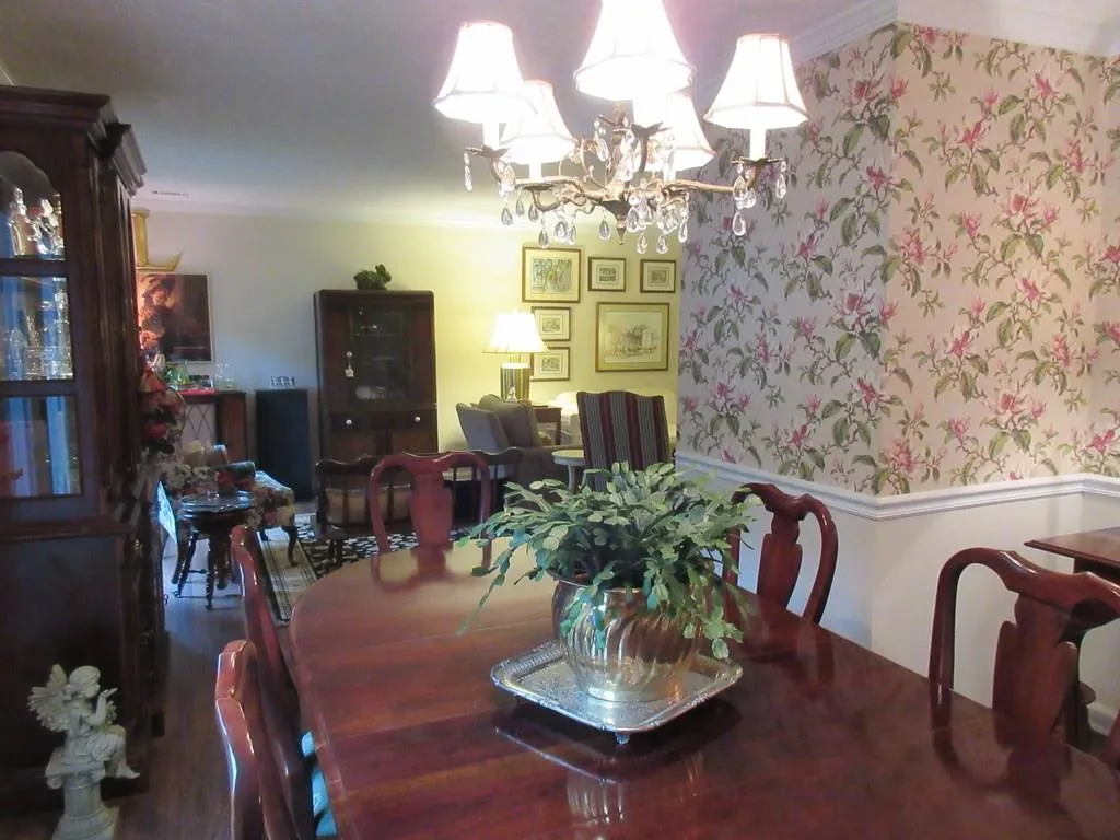 5270 Chemin De Vie, Atlanta, Georgia 30342, 3 Bedrooms Bedrooms, ,2 BathroomsBathrooms,Residential,Sold,5270 Chemin De Vie,5985707