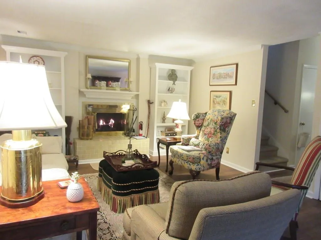 5270 Chemin De Vie, Atlanta, Georgia 30342, 3 Bedrooms Bedrooms, ,2 BathroomsBathrooms,Residential,Sold,5270 Chemin De Vie,5985707