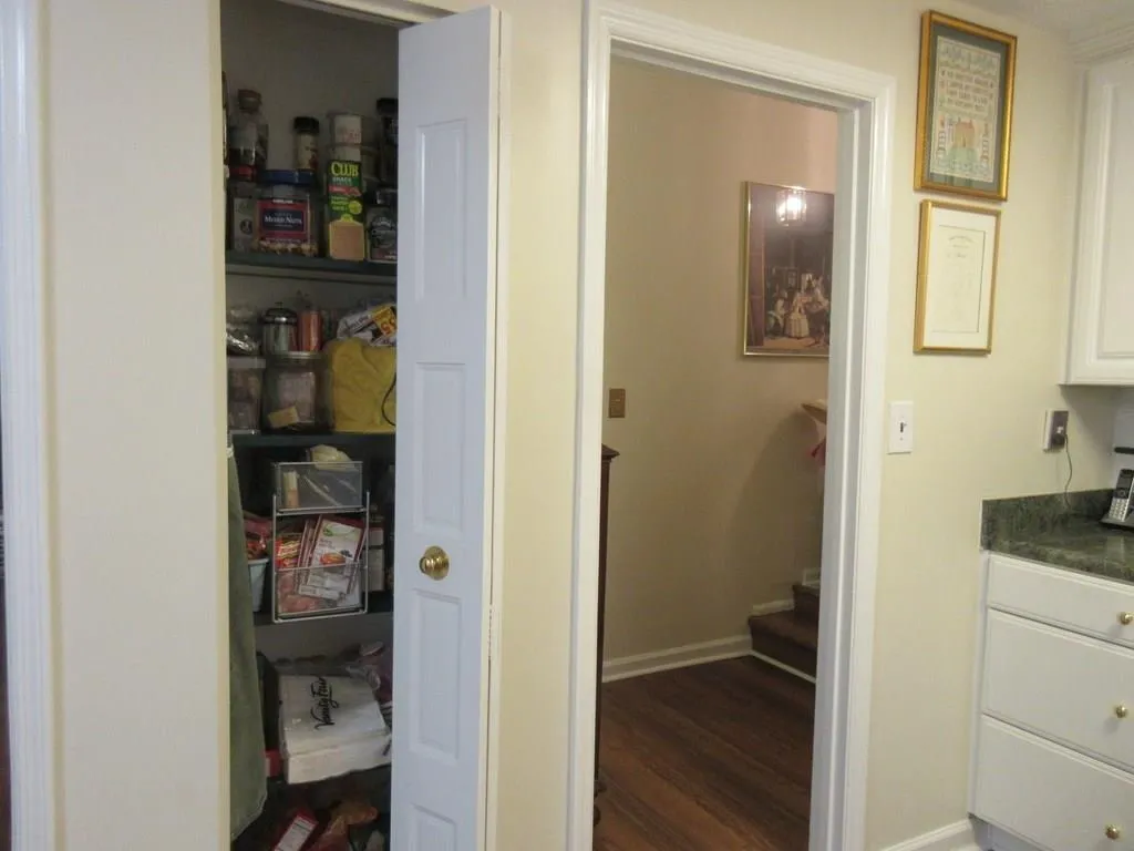 5270 Chemin De Vie, Atlanta, Georgia 30342, 3 Bedrooms Bedrooms, ,2 BathroomsBathrooms,Residential,Sold,5270 Chemin De Vie,5985707