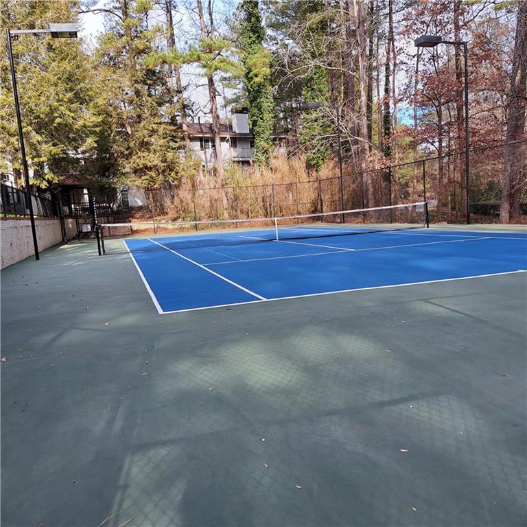 6824 Glenridge Unit H, Sandy Springs, Georgia 30328, 1 Bedroom Bedrooms, ,1 BathroomBathrooms,Residential,Sold,6824 Glenridge Unit H,7323805