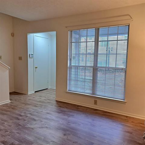 6824 Glenridge Unit H, Sandy Springs, Georgia 30328, 1 Bedroom Bedrooms, ,1 BathroomBathrooms,Residential,Sold,6824 Glenridge Unit H,7323805