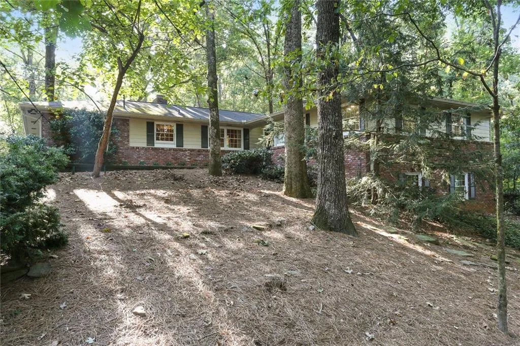 6535 Williamson Drive, Sandy Springs, Georgia 30328, 5 Bedrooms Bedrooms, ,3 BathroomsBathrooms,Residential,Sold,6535 Williamson Drive,7118439