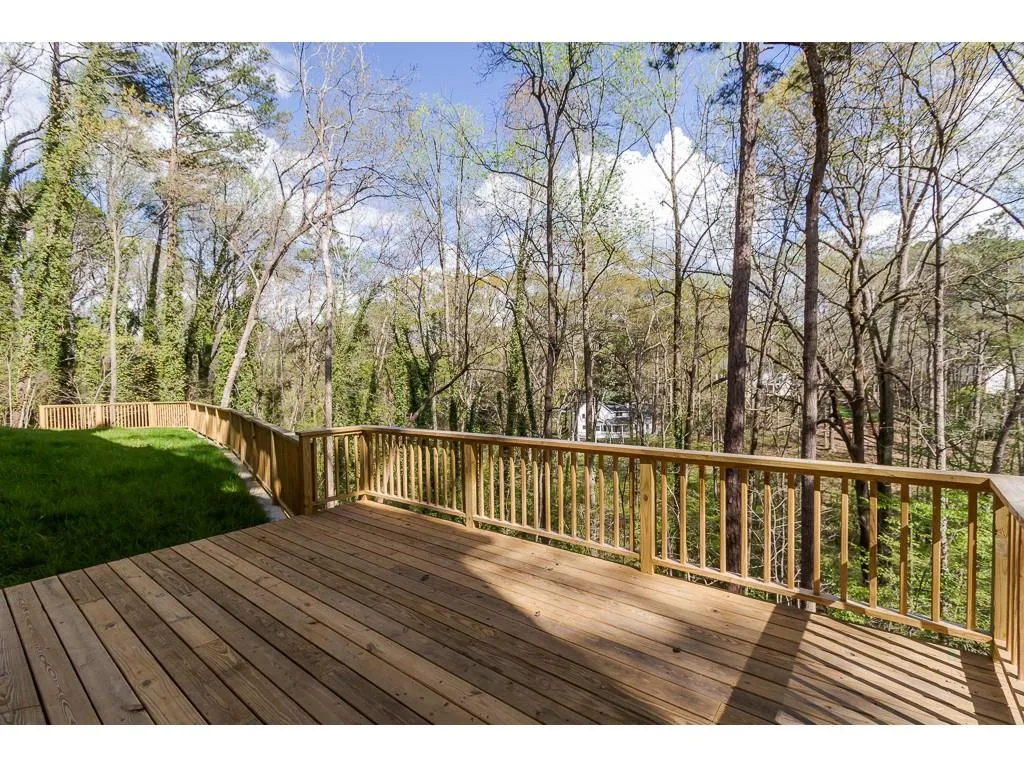 5335 Mount Vernon Parkway, Sandy Springs, Georgia 30327, 6 Bedrooms Bedrooms, ,6 BathroomsBathrooms,Residential,Sold,5335 Mount Vernon Parkway,6532725