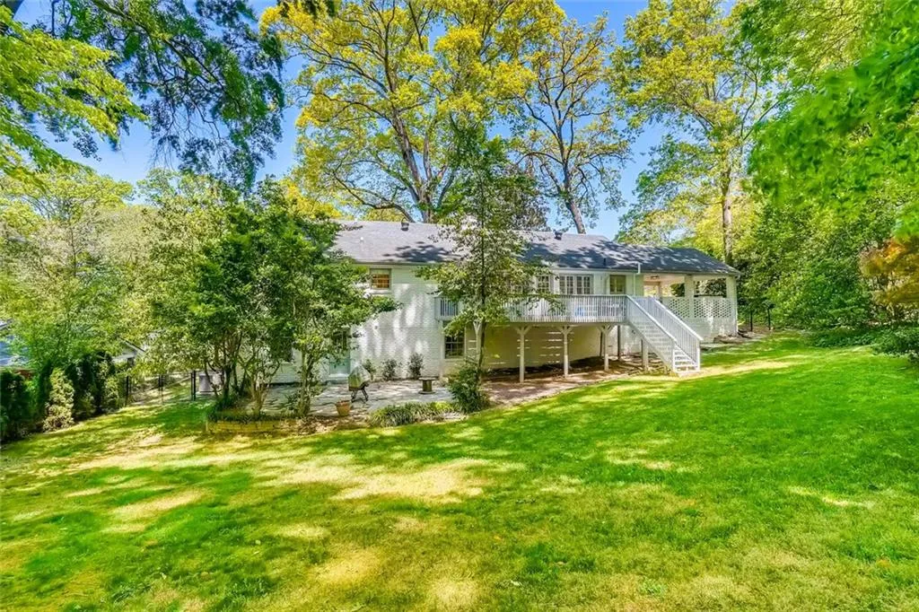 653 Starlight Drive, Atlanta, Georgia 30342, 4 Bedrooms Bedrooms, ,3 BathroomsBathrooms,Residential,Sold,653 Starlight Drive,6872630