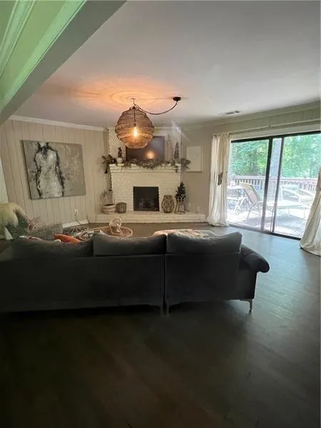 276 Colewood Way Nw, Atlanta, Georgia 30328, 3 Bedrooms Bedrooms, ,2 BathroomsBathrooms,Residential,For Sale,276 Colewood Way Nw,7647399