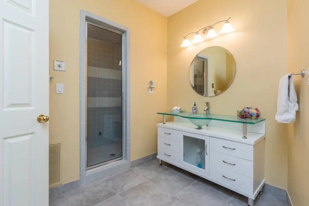 7025 Northgreen Drive, Atlanta, Georgia 30328, 4 Bedrooms Bedrooms, ,3 BathroomsBathrooms,Residential,Sold,7025 Northgreen Drive,6685945