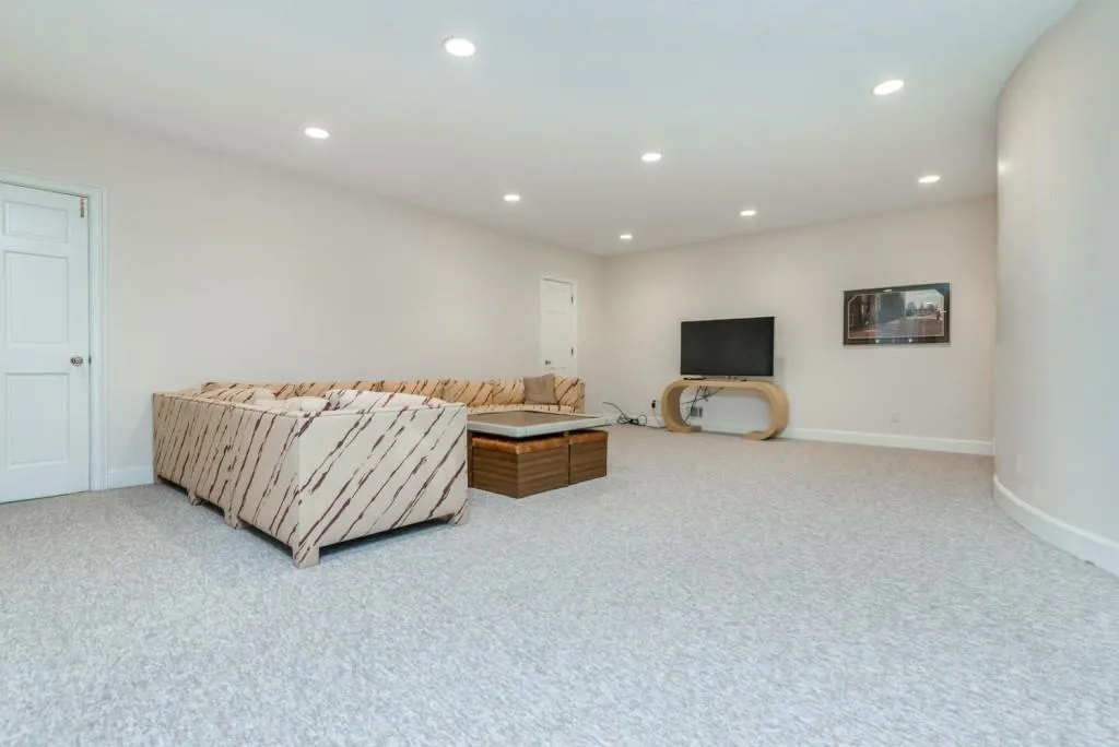 7025 Northgreen Drive, Atlanta, Georgia 30328, 4 Bedrooms Bedrooms, ,3 BathroomsBathrooms,Residential,Sold,7025 Northgreen Drive,6685945