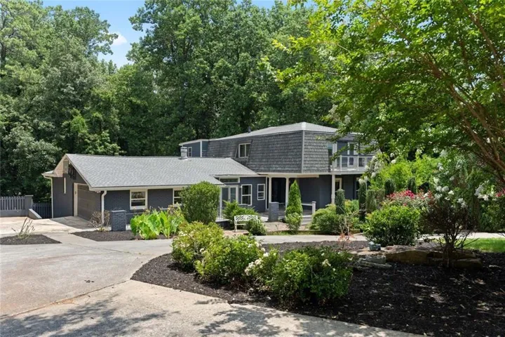 212 Kings Row, Marietta, Georgia 30067