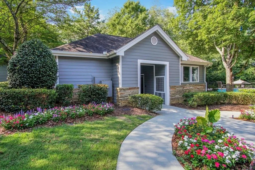 8201 Santa Fe Parkway, Sandy Springs, Georgia 30350, 3 Bedrooms Bedrooms, ,2 BathroomsBathrooms,Residential,Sold,8201 Santa Fe Parkway,6584455