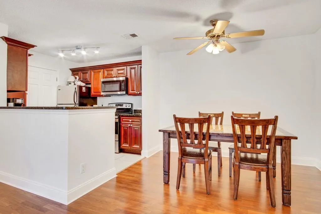 8201 Santa Fe Parkway, Sandy Springs, Georgia 30350, 3 Bedrooms Bedrooms, ,2 BathroomsBathrooms,Residential,Sold,8201 Santa Fe Parkway,6584455