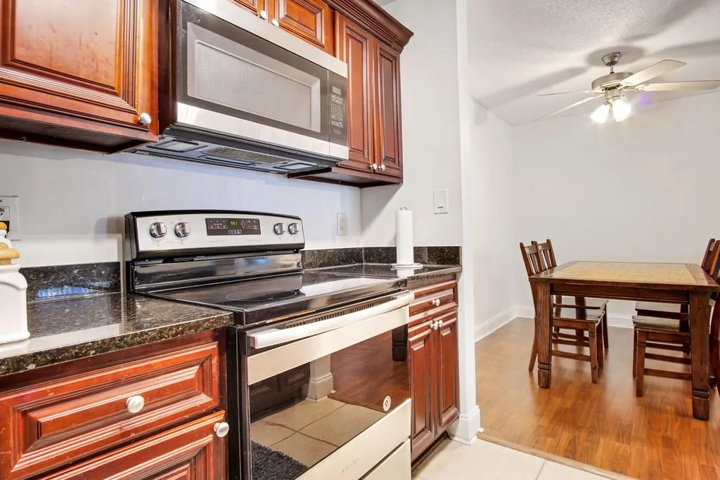 8201 Santa Fe Parkway, Sandy Springs, Georgia 30350, 3 Bedrooms Bedrooms, ,2 BathroomsBathrooms,Residential,Sold,8201 Santa Fe Parkway,6584455