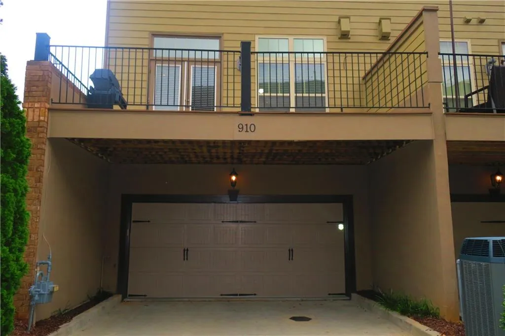 910 Telfair Close, Sandy Springs, Georgia 30350, 3 Bedrooms Bedrooms, ,3 BathroomsBathrooms,Residential,Sold,910 Telfair Close,5875955