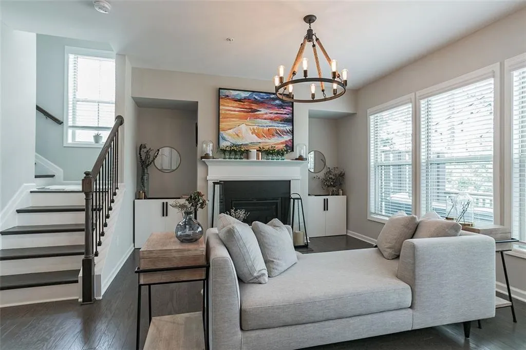 360 Provenance Drive, Atlanta, Georgia 30328, 3 Bedrooms Bedrooms, ,3 BathroomsBathrooms,Residential,Sold,360 Provenance Drive,7082707