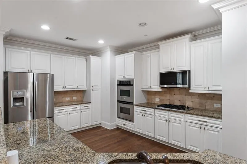 7900 Glisten Avenue, Sandy Springs, Georgia 30328, 3 Bedrooms Bedrooms, ,2 BathroomsBathrooms,Residential,Sold,7900 Glisten Avenue,7528000