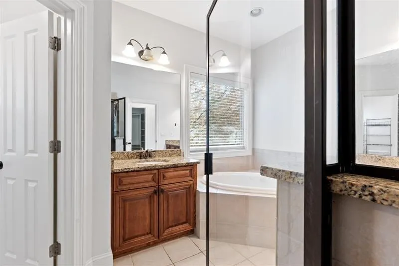 7900 Glisten Avenue, Sandy Springs, Georgia 30328, 3 Bedrooms Bedrooms, ,2 BathroomsBathrooms,Residential,Sold,7900 Glisten Avenue,7528000