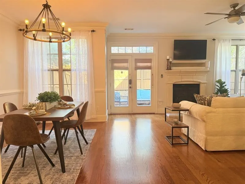 7900 Glisten Avenue, Sandy Springs, Georgia 30328, 3 Bedrooms Bedrooms, ,2 BathroomsBathrooms,Residential,Sold,7900 Glisten Avenue,7528000
