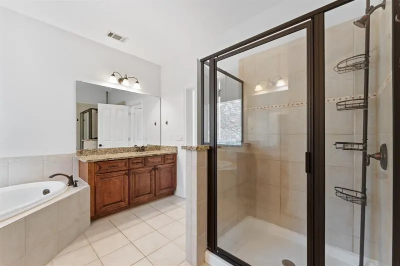 7900 Glisten Avenue, Sandy Springs, Georgia 30328, 3 Bedrooms Bedrooms, ,2 BathroomsBathrooms,Residential,Sold,7900 Glisten Avenue,7528000