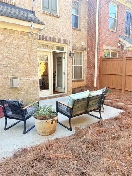 7900 Glisten Avenue, Sandy Springs, Georgia 30328, 3 Bedrooms Bedrooms, ,2 BathroomsBathrooms,Residential,Sold,7900 Glisten Avenue,7528000