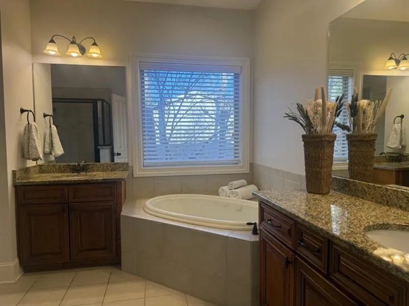 7900 Glisten Avenue, Sandy Springs, Georgia 30328, 3 Bedrooms Bedrooms, ,2 BathroomsBathrooms,Residential,Sold,7900 Glisten Avenue,7528000