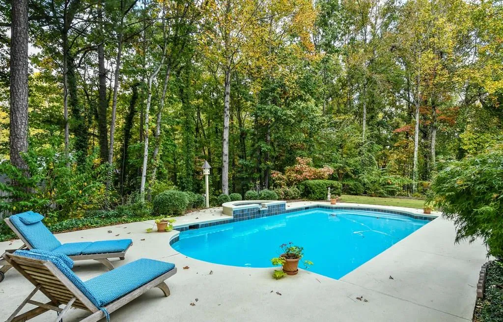 10 Powers Chase Circle, Sandy Springs, Georgia 30327, 5 Bedrooms Bedrooms, ,5 BathroomsBathrooms,Residential,Sold,10 Powers Chase Circle,5930381