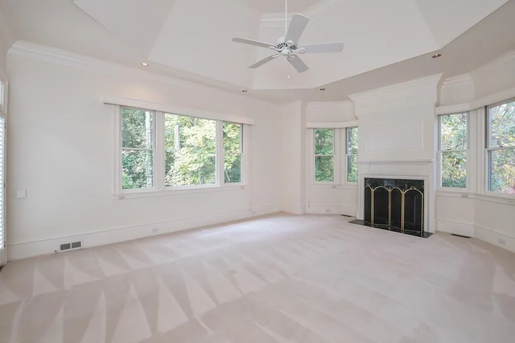 10 Powers Chase Circle, Sandy Springs, Georgia 30327, 5 Bedrooms Bedrooms, ,5 BathroomsBathrooms,Residential,Sold,10 Powers Chase Circle,5930381