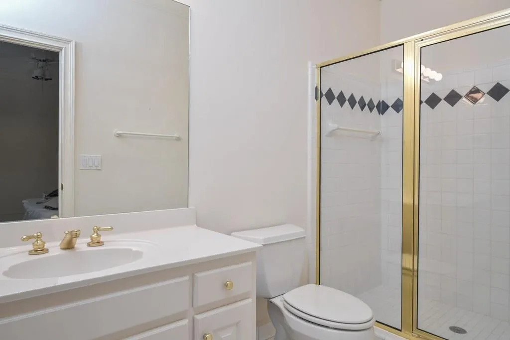 10 Powers Chase Circle, Sandy Springs, Georgia 30327, 5 Bedrooms Bedrooms, ,5 BathroomsBathrooms,Residential,Sold,10 Powers Chase Circle,5930381