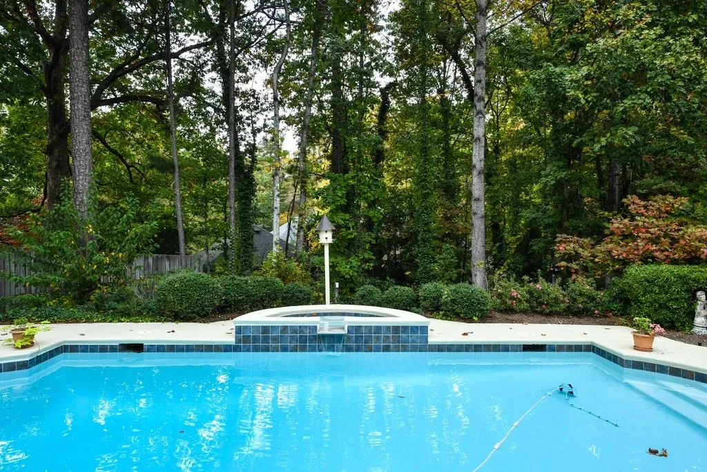 10 Powers Chase Circle, Sandy Springs, Georgia 30327, 5 Bedrooms Bedrooms, ,5 BathroomsBathrooms,Residential,Sold,10 Powers Chase Circle,5930381