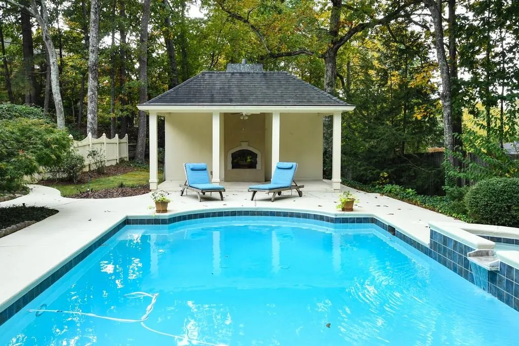 10 Powers Chase Circle, Sandy Springs, Georgia 30327, 5 Bedrooms Bedrooms, ,5 BathroomsBathrooms,Residential,Sold,10 Powers Chase Circle,5930381