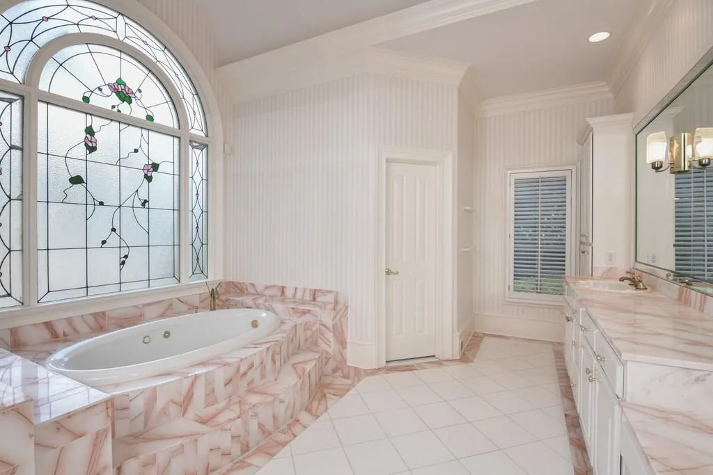 10 Powers Chase Circle, Sandy Springs, Georgia 30327, 5 Bedrooms Bedrooms, ,5 BathroomsBathrooms,Residential,Sold,10 Powers Chase Circle,5930381