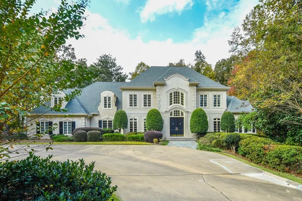 10 Powers Chase Circle, Sandy Springs, Georgia 30327, 5 Bedrooms Bedrooms, ,5 BathroomsBathrooms,Residential,Sold,10 Powers Chase Circle,5930381