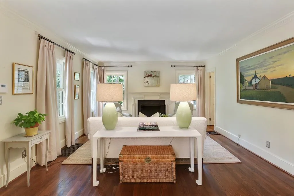 4379 W Club Drive Ne, Atlanta, Georgia 30319, 3 Bedrooms Bedrooms, ,2 BathroomsBathrooms,Residential,Sold,4379 W Club Drive Ne,5836506 4379 W Club Drive Ne, Atlanta, Georgia 30319, 3 Bedrooms Bedrooms, ,2 BathroomsBathrooms,Residential,Sold,4379 W Club Drive Ne,5836506