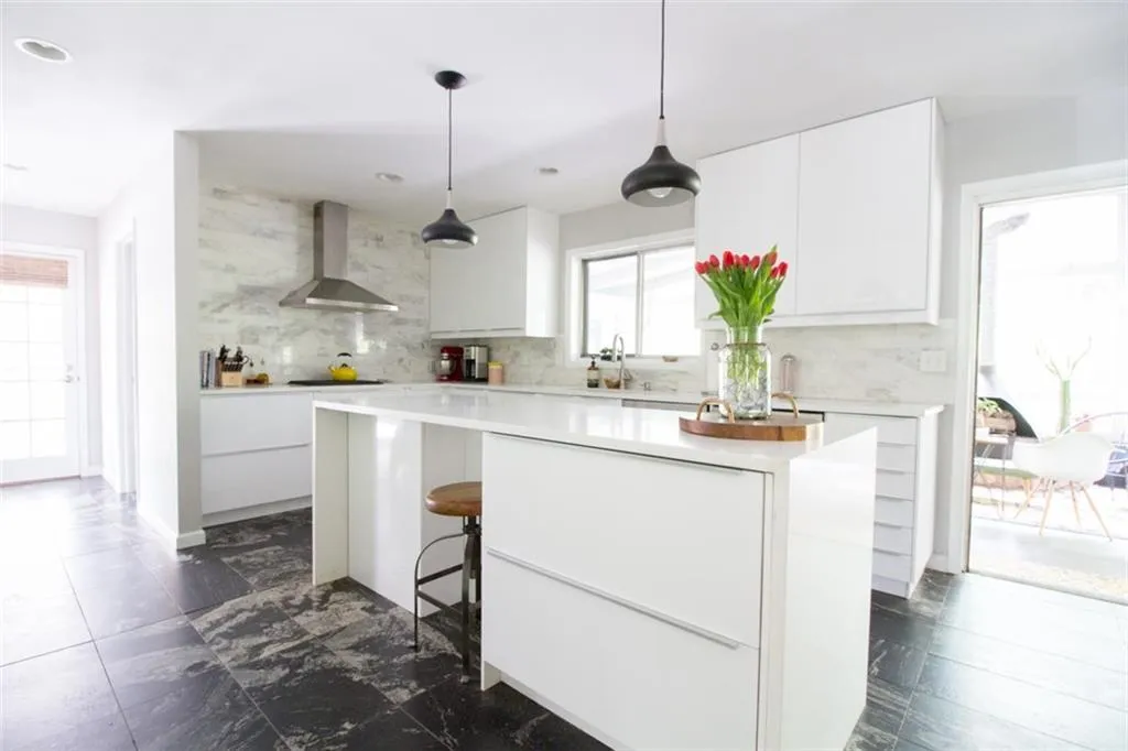 560 Spalding Drive, Atlanta, Georgia 30328, 5 Bedrooms Bedrooms, ,4 BathroomsBathrooms,Residential,Sold,560 Spalding Drive,6642116