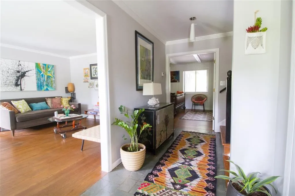 560 Spalding Drive, Atlanta, Georgia 30328, 5 Bedrooms Bedrooms, ,4 BathroomsBathrooms,Residential,Sold,560 Spalding Drive,6642116