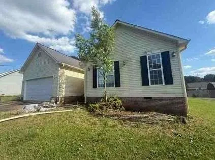 1504 Rockview Circle, Weaver, Alabama 36277